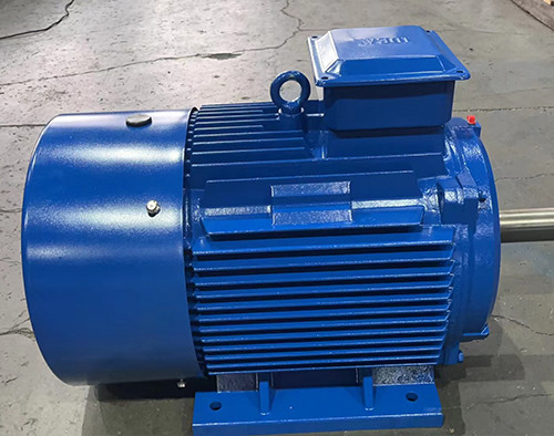 IC0141 Motor de jaula de ardilla con diámetro de eje de 75 mm para operación continua S1